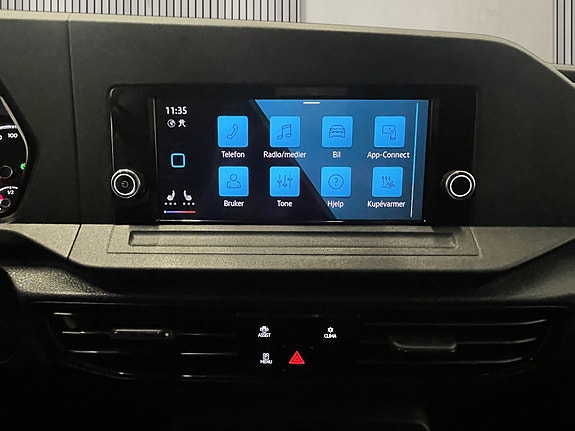 Volkswagen Caddy Maxi 16 of 22