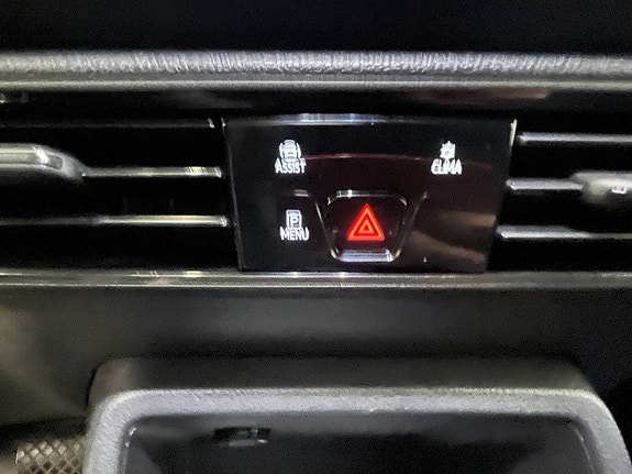 Volkswagen Caddy Maxi 19 of 22