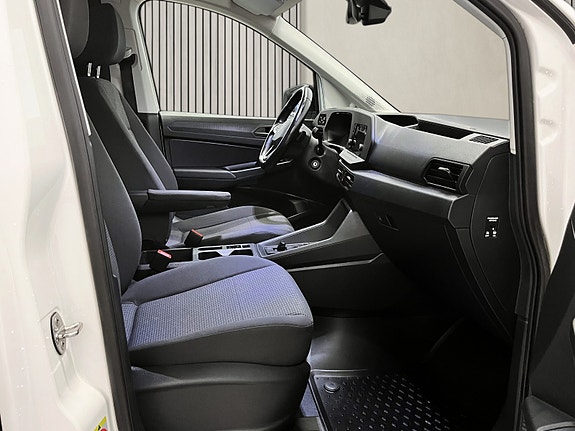 Volkswagen Caddy Maxi 13 of 22