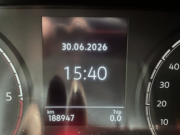 Volkswagen Caddy Maxi 19 of 23