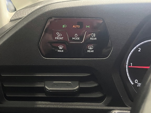 Volkswagen Caddy Maxi 17 of 23