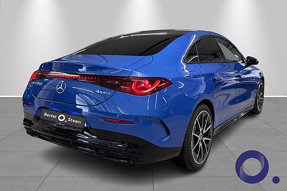 Mercedes-Benz CLA350 6 of 18