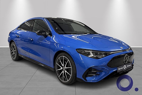 Mercedes-Benz CLA350 3 of 18