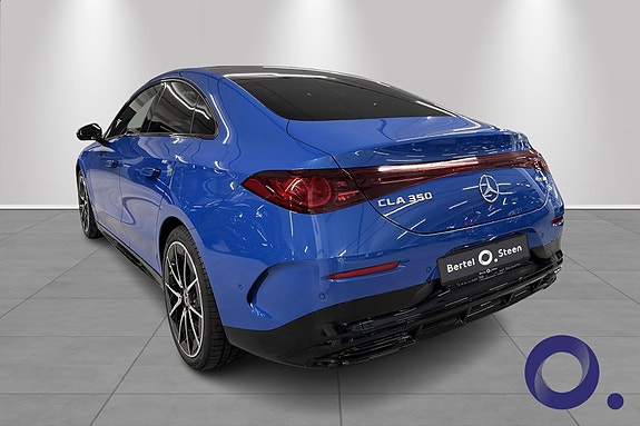 Mercedes-Benz CLA350 8 of 18