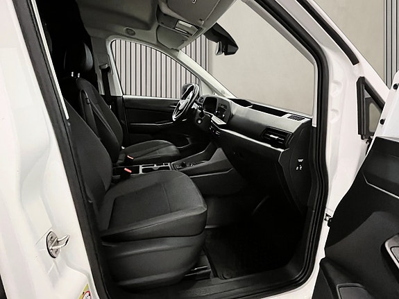 Volkswagen Caddy Maxi 14 of 23
