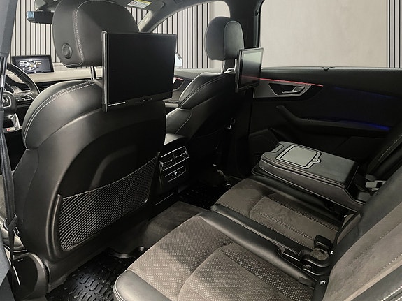 Audi Q7 13 of 27
