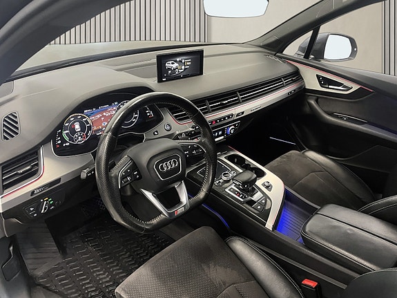 Audi Q7 15 of 27