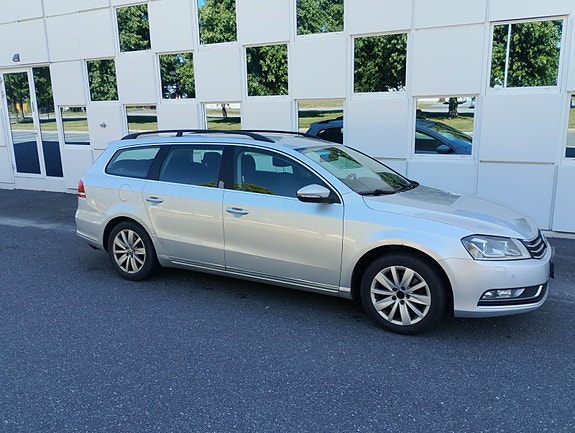 Volkswagen Passat 5 of 19
