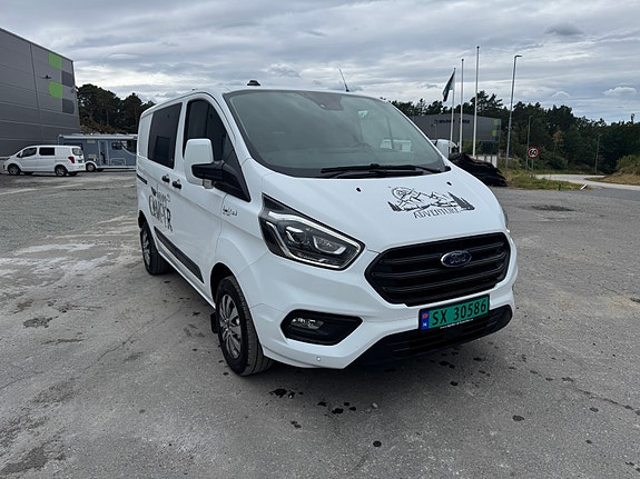 Ford Transit Custom 2 of 5