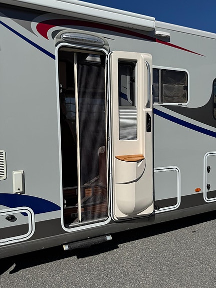 Frankia Luxury Class (i 840) Flott bil/Mye utstyr/Bør sees. 3,0 aut. 16 of 30