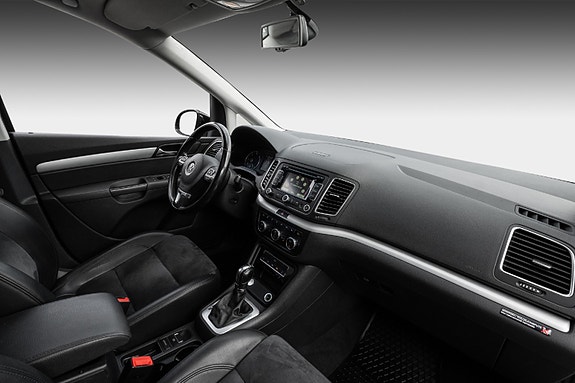 Volkswagen Sharan 12 of 30