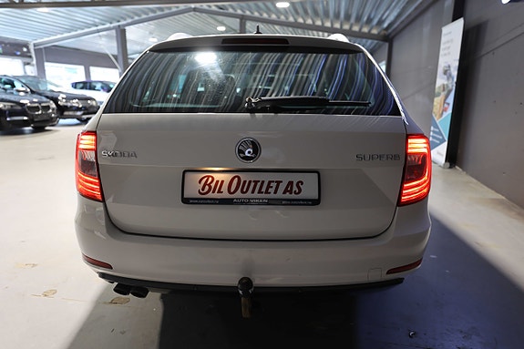 Skoda Superb 4 of 5
