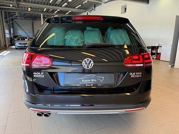 Volkswagen Golf Alltrack 7 of 30