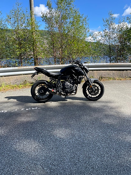 Yamaha MT-07 2 of 23