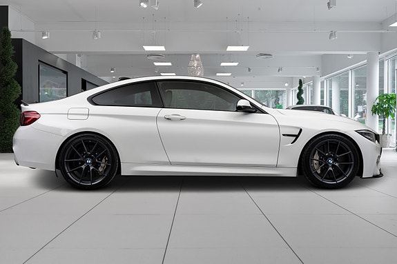 BMW M4 18 of 30