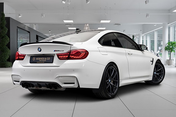 BMW M4 4 of 30