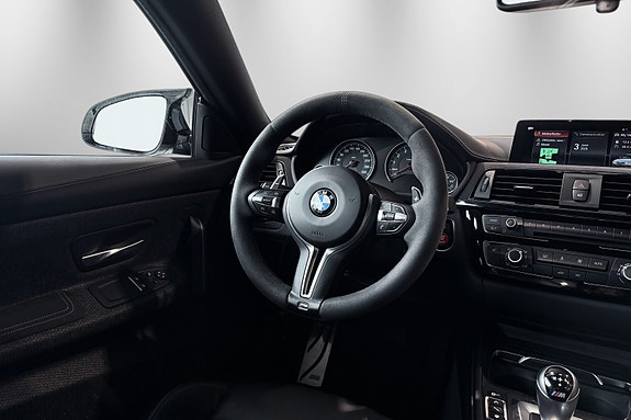 BMW M4 10 of 29