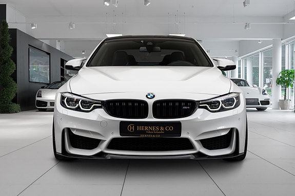 BMW M4 5 of 30
