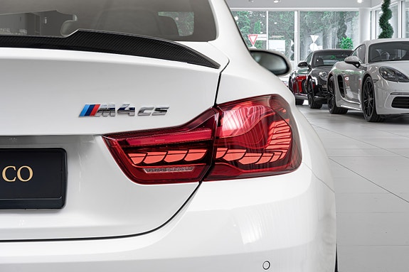 BMW M4 8 of 30