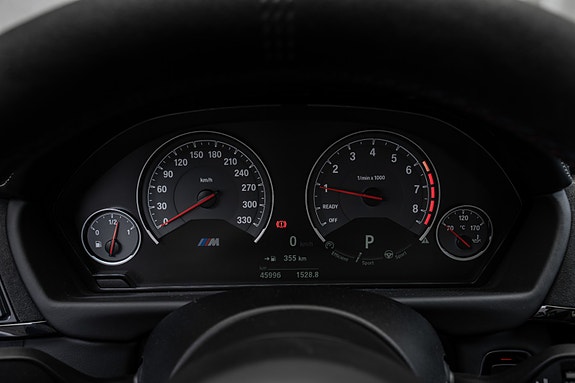 BMW M4 27 of 30