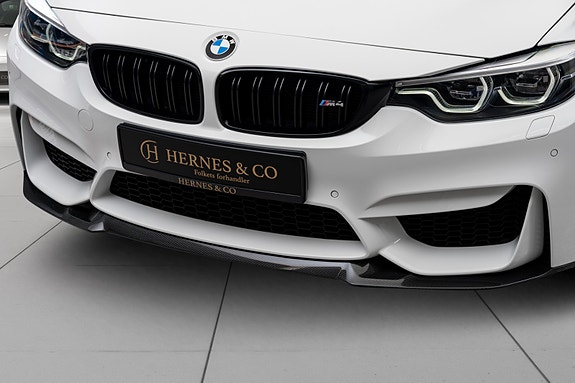BMW M4 12 of 30
