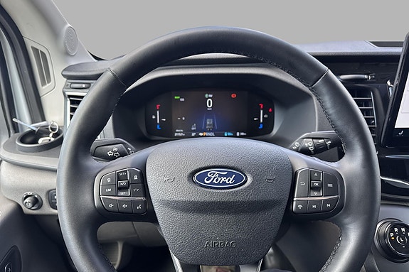 Ford Transit 8 of 16