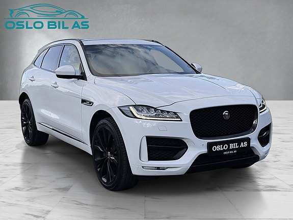 Jaguar F-PACE 9 of 30