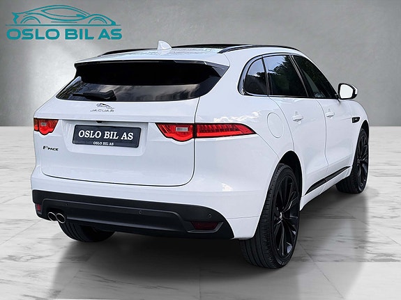 Jaguar F-PACE 7 of 30