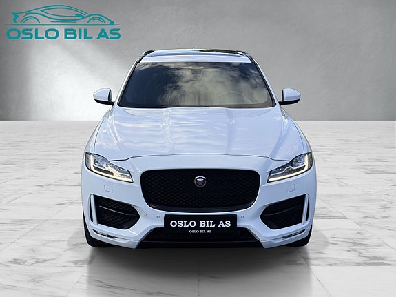 Jaguar F-PACE 11 of 30