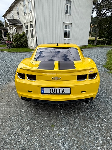 Chevrolet Camaro 4 of 5