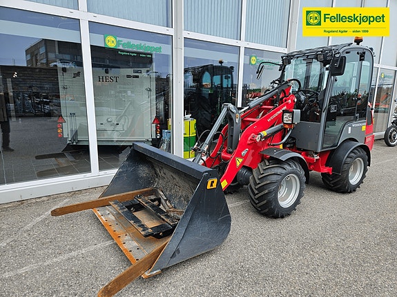 Weidemann 1280 CLASSIC 2 of 16