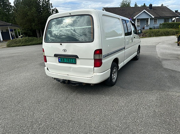Toyota HiAce 6 of 7