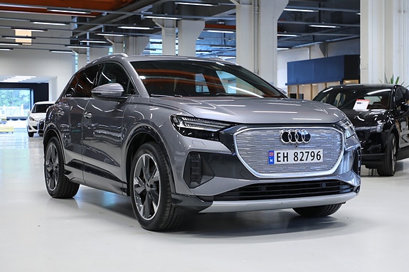 Audi Q4 e-tron 2 of 5