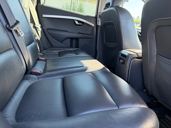 Volvo V70 11 of 20