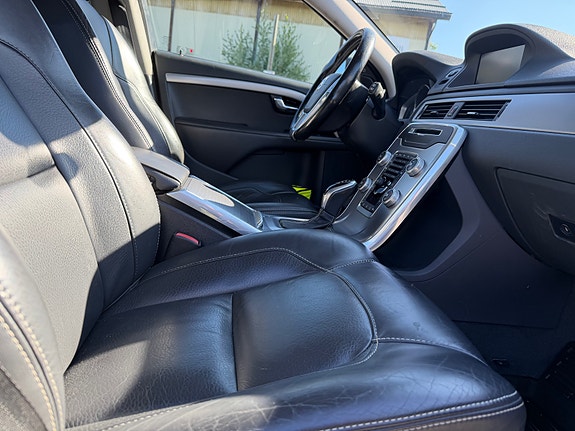 Volvo V70 12 of 20