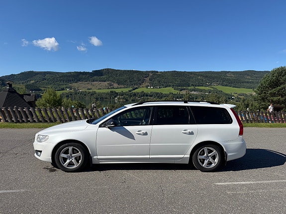 Volvo V70 5 of 20
