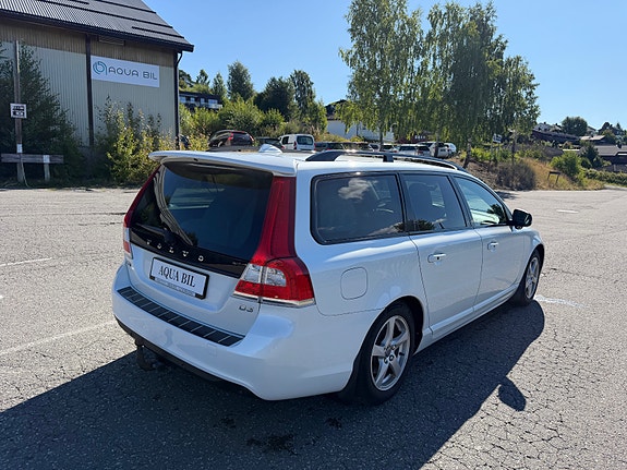 Volvo V70 7 of 20