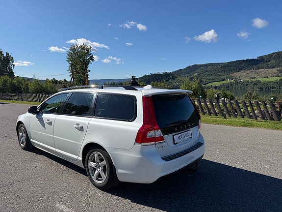 Volvo V70 6 of 20