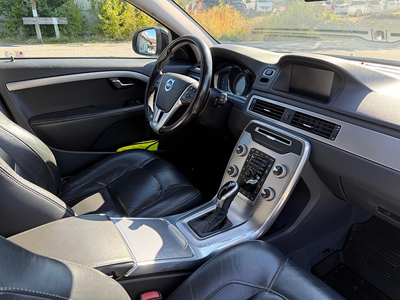 Volvo V70 14 of 20