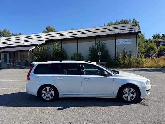 Volvo V70 4 of 20