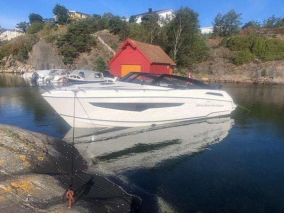 Askeladden C83. Full utstyrt C83 m/teak. Få timer hovedsakelig i ferskvann 2 of 5