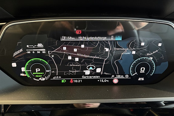 Audi e-tron Sportback 9 of 18