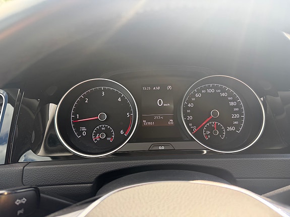 Volkswagen Golf VII 17 of 18