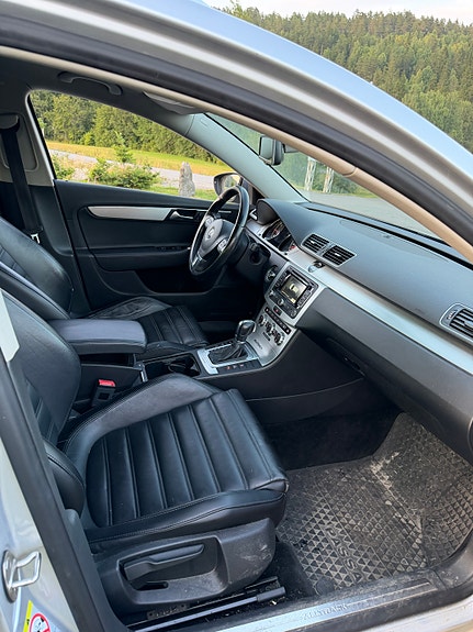 Volkswagen Passat 7 of 10