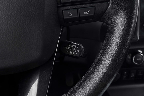 Toyota HiLux 21 of 27