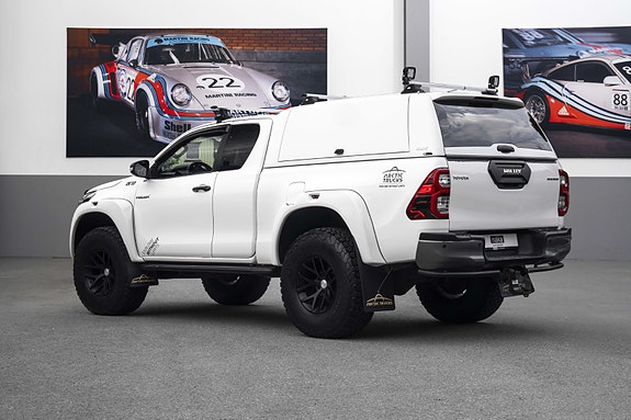 Toyota HiLux 6 of 27