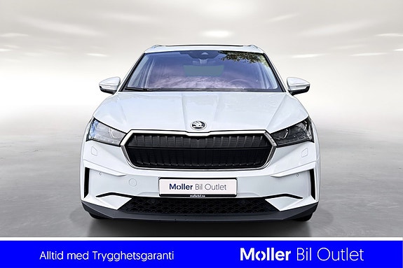 Skoda Enyaq 2 of 5