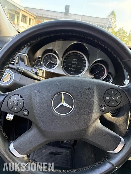 Mercedes-Benz E-Klasse 6 of 15