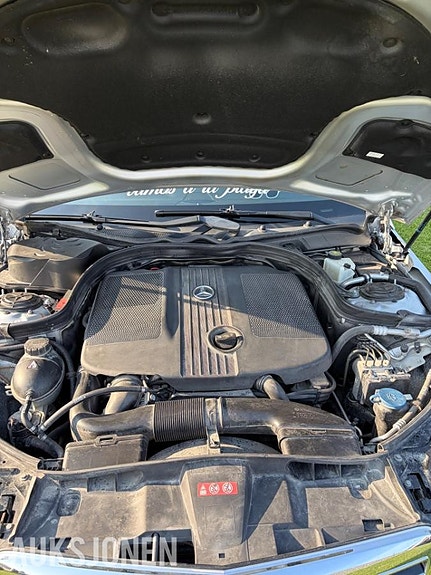 Mercedes-Benz E-Klasse 14 of 15