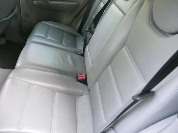 Porsche Cayenne 11 of 26